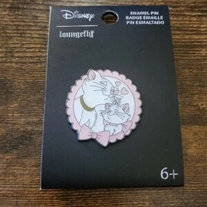 Disney Loungefly The Aristocats Marie & Mom Duchess Portrait Enamel Pin New